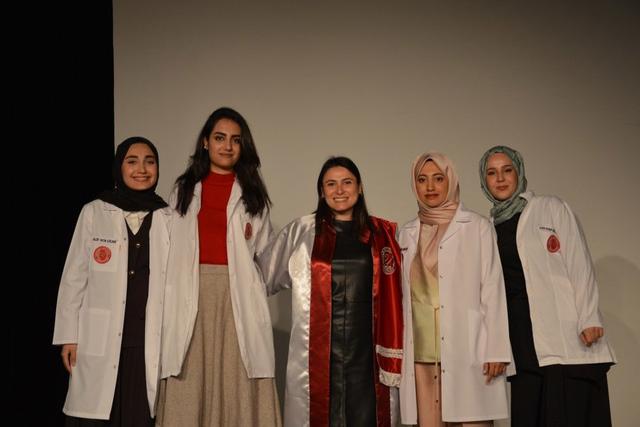 https://cmsapi.yeniyuzyil.edu.tr/news-media/big/01ee9b82-9e87-4704-8379-08967290250813.JPG