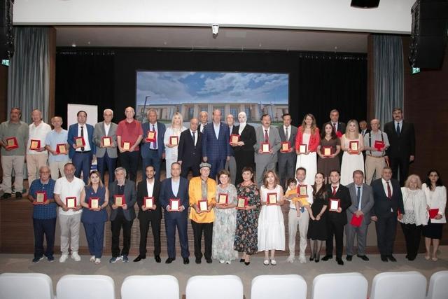 https://cmsapi.yeniyuzyil.edu.tr/news-media/big/0f302a77-7e63-4031-9758-863293c2f5874.jpg