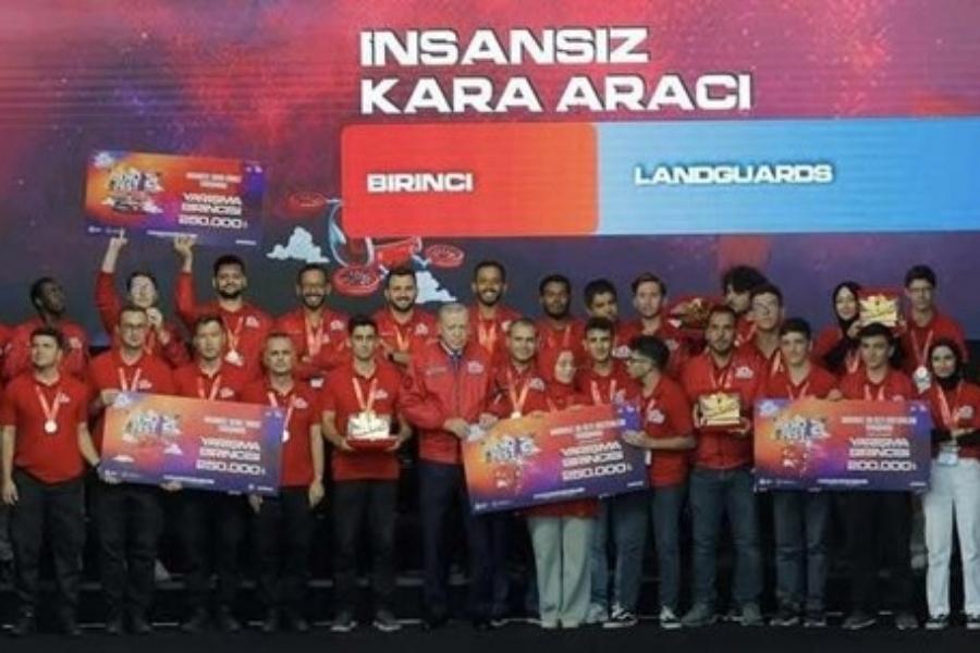 https://cmsapi.yeniyuzyil.edu.tr/news-media/big/1f74ef07-f610-4c8f-9903-2b0eb89e833a5-2.jpg