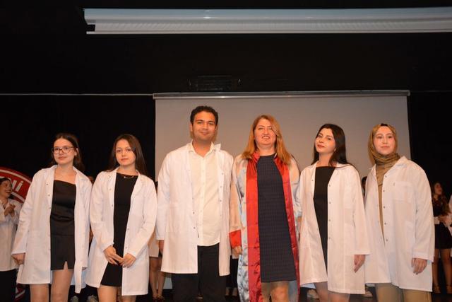 https://cmsapi.yeniyuzyil.edu.tr/news-media/big/2228668e-0d84-4c85-8f8c-cd502bb284cd19.JPG