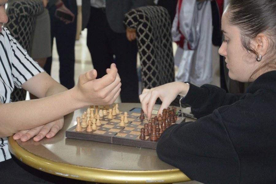 https://cmsapi.yeniyuzyil.edu.tr/news-media/big/47fa0323-d5db-4451-912e-d82aad054a994.JPG