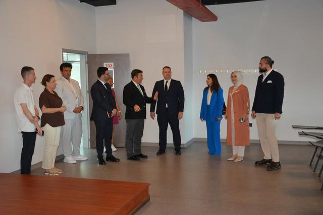 https://cmsapi.yeniyuzyil.edu.tr/news-media/big/5e526c76-2746-461b-817d-4037d5d0190d3.JPG