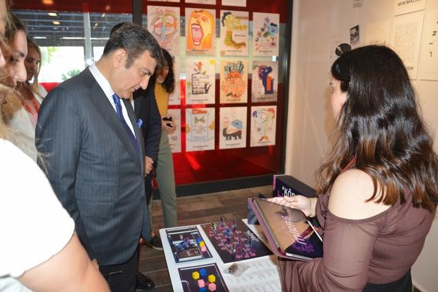 https://cmsapi.yeniyuzyil.edu.tr/news-media/big/61f489e6-ea3e-4794-b4d9-45b292fe8fa36.JPG