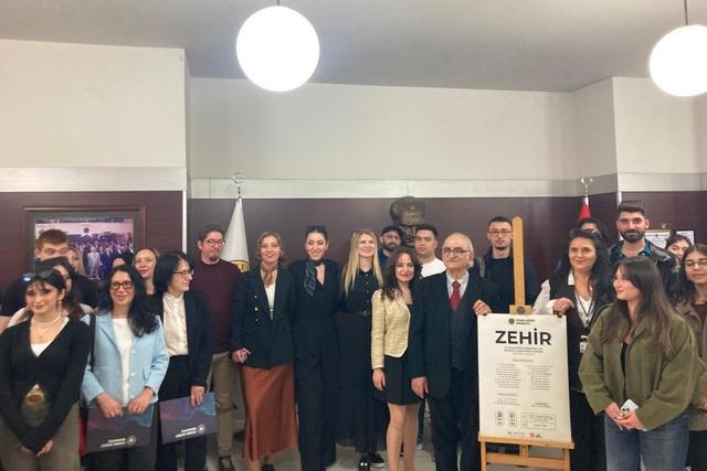 https://cmsapi.yeniyuzyil.edu.tr/news-media/big/6e6feb95-6f97-4019-9f8b-151ec074753d2-3.jpg