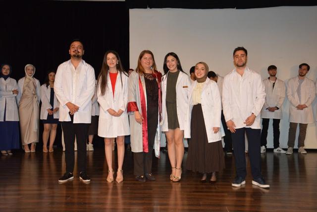 https://cmsapi.yeniyuzyil.edu.tr/news-media/big/80282e00-4a10-45e7-83da-9abb6165fbdf60.JPG