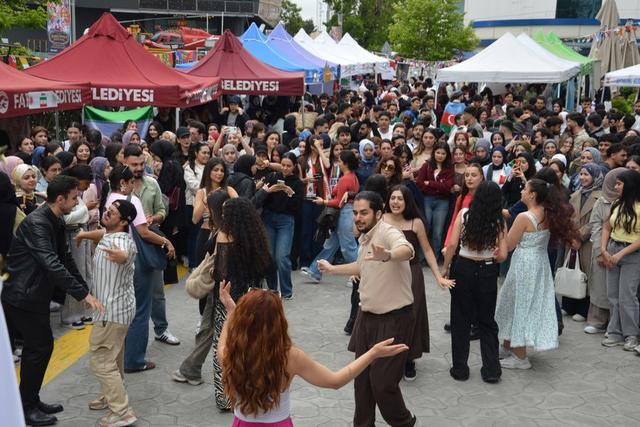 https://cmsapi.yeniyuzyil.edu.tr/news-media/big/80e1011a-6b29-4f4e-9101-e6ce24809bcf40.JPG