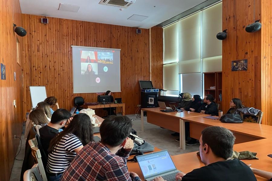 https://cmsapi.yeniyuzyil.edu.tr/news-media/big/8480f29a-b587-439b-abf6-f57012cdb093Resim1.jpg