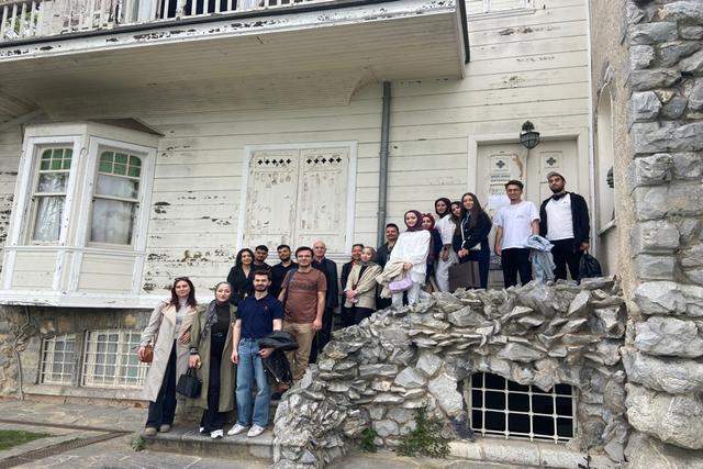 https://cmsapi.yeniyuzyil.edu.tr/news-media/big/bf086bef-c558-4024-8830-7a949a5c25ef4.jpg