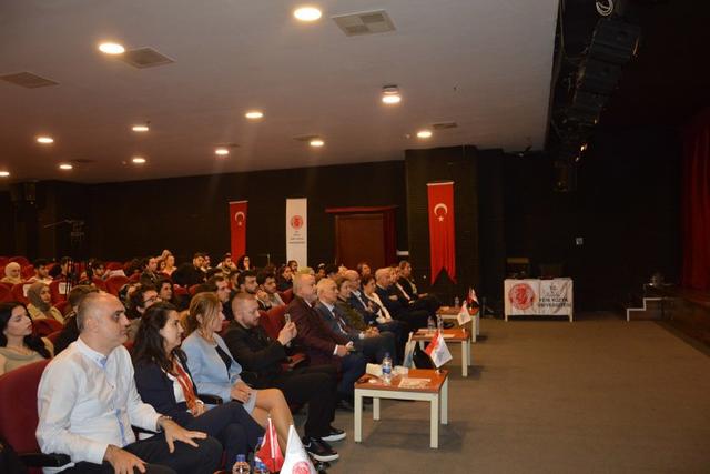 https://cmsapi.yeniyuzyil.edu.tr/news-media/big/cdb4e7f9-54b9-4874-b40f-fde8e7a1bf765.JPG