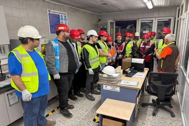 https://cmsapi.yeniyuzyil.edu.tr/news-media/big/eb83aec4-5dc7-4bb8-b0e7-b6043f8457e34-4.JPG