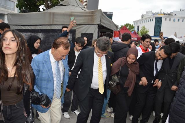 https://cmsapi.yeniyuzyil.edu.tr/news-media/big/ed115a3c-6a5c-45d7-ac9f-513354bdda3197.JPG