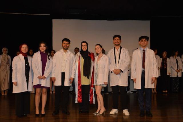 https://cmsapi.yeniyuzyil.edu.tr/news-media/big/ed487ad1-4442-4b0b-b108-f3edf668f58359.JPG