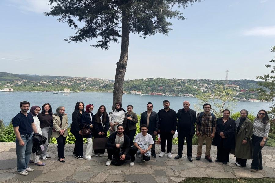 https://cmsapi.yeniyuzyil.edu.tr/news-media/big/ef7d47a1-54ed-4326-bcdb-c6e08696041d7.jpg