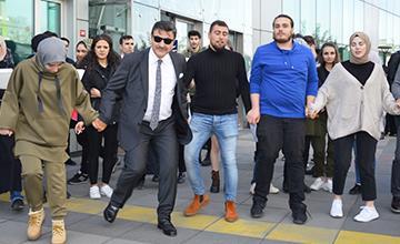 https://content.yeniyuzyil.edu.tr//upload/haber/2019/3529//banner/fc4cbf18360.jpg