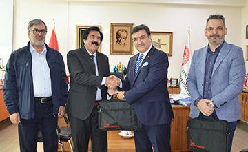 https://content.yeniyuzyil.edu.tr//upload/haber/2020/3617//banner/9c83dbe1360.jpg