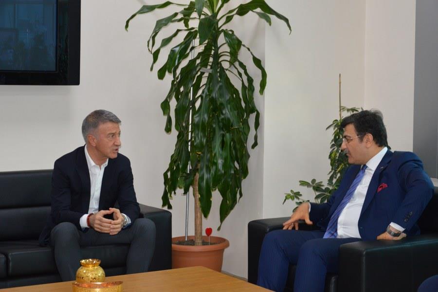 https://content.yeniyuzyil.edu.tr//upload/haber/2020/3663//banner/e2c3b0a1360.JPG