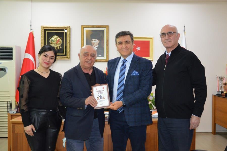 https://content.yeniyuzyil.edu.tr//upload/haber/2022/5147//banner/2a77344e360.JPG