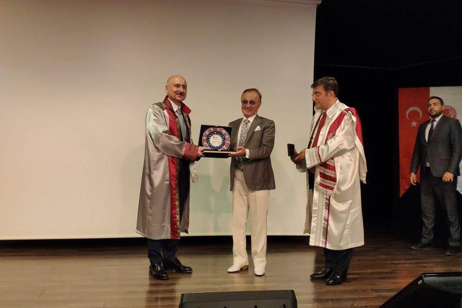 https://content.yeniyuzyil.edu.tr//upload/haber/2022/5549//banner/b77ffb96360.jpg