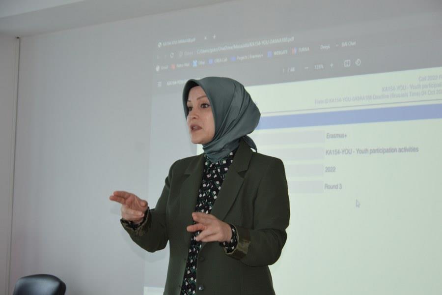 https://content.yeniyuzyil.edu.tr//upload/haber/2023/6031//banner/0a4b849b360.JPG