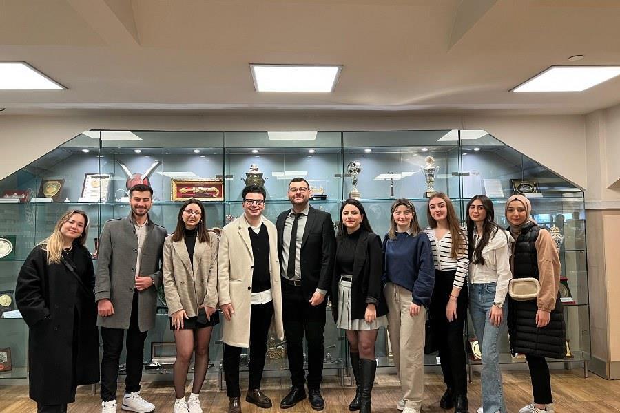 https://content.yeniyuzyil.edu.tr//upload/haber/2024/6609//banner/70edcf52360.jpg