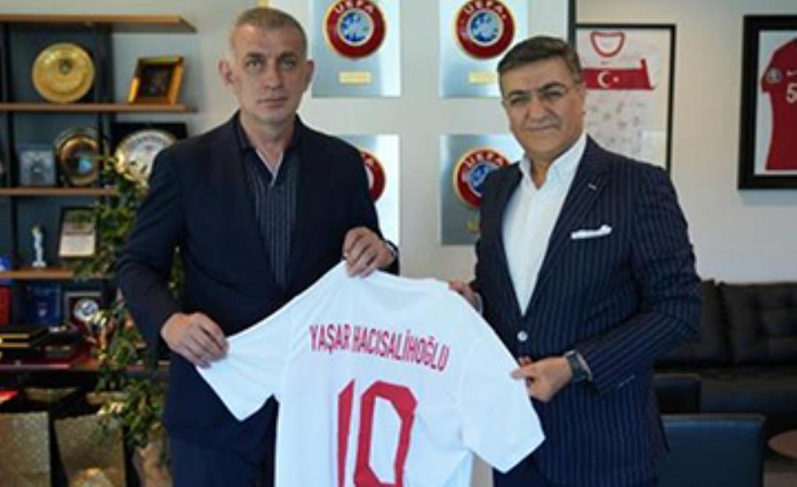 https://content.yeniyuzyil.edu.tr//upload/haber/2024/6959//banner/f1b105df360.jpg