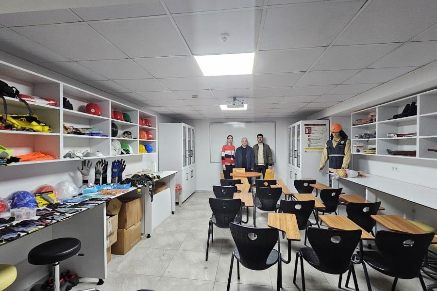 https://content.yeniyuzyil.edu.tr//upload/haber/2025/7341//banner/a93c8a52360.jpg