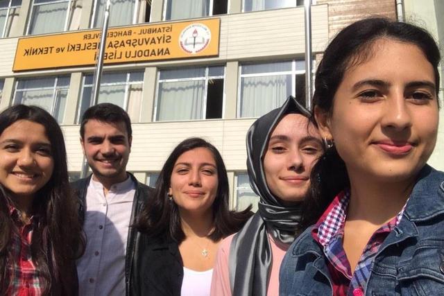 https://content.yeniyuzyil.edu.tr/upload/galeri/2018/2620/big/9.jpg