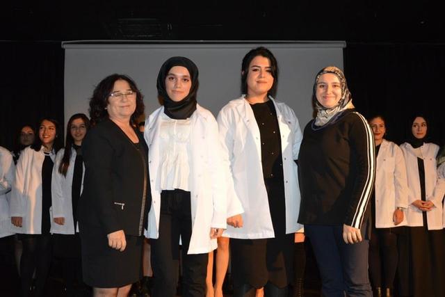 https://content.yeniyuzyil.edu.tr/upload/galeri/2018/2668/big/27.JPG