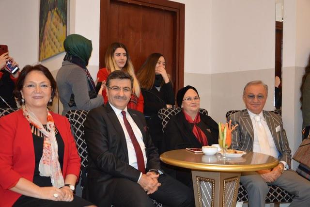 https://content.yeniyuzyil.edu.tr/upload/galeri/2018/2674/big/18.JPG