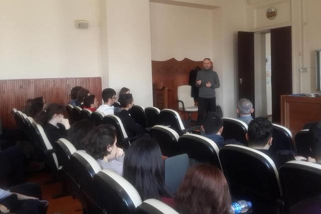 https://content.yeniyuzyil.edu.tr/upload/galeri/2019/2865/big/2.jpg