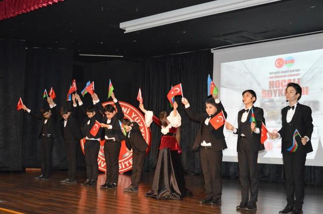 https://content.yeniyuzyil.edu.tr/upload/galeri/2019/2866/big/18.JPG