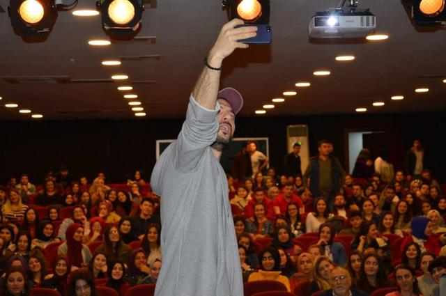 https://content.yeniyuzyil.edu.tr/upload/galeri/2019/2946/big/14.JPG