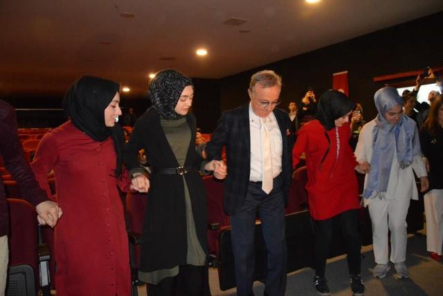 https://content.yeniyuzyil.edu.tr/upload/galeri/2019/2963/big/20.JPG