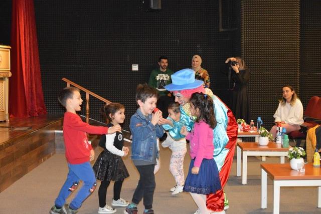 https://content.yeniyuzyil.edu.tr/upload/galeri/2019/3014/big/22.JPG