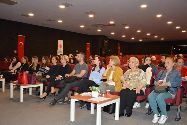 https://content.yeniyuzyil.edu.tr/upload/galeri/2019/3038/big/9.JPG