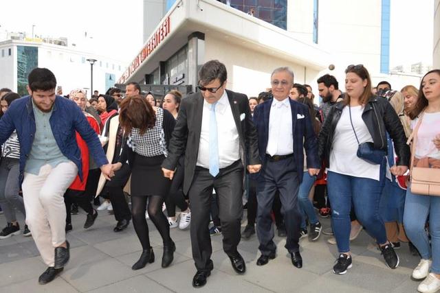 https://content.yeniyuzyil.edu.tr/upload/galeri/2019/3046/big/22.JPG