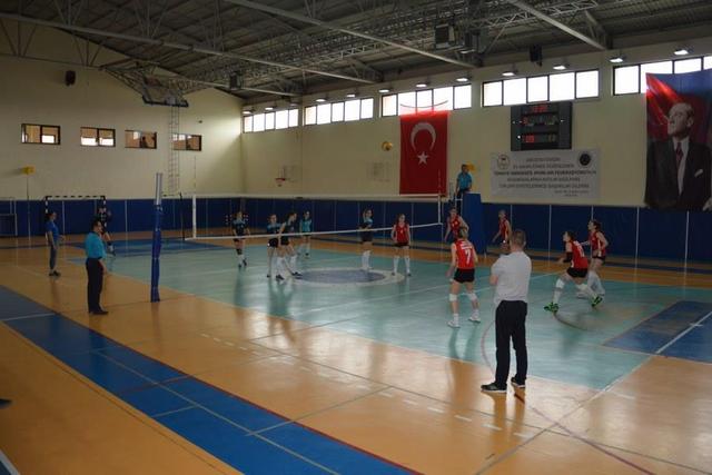 https://content.yeniyuzyil.edu.tr/upload/galeri/2019/3049/big/14.JPG