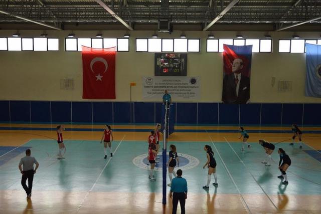 https://content.yeniyuzyil.edu.tr/upload/galeri/2019/3049/big/15.JPG