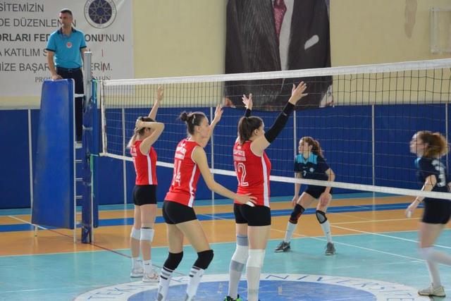 https://content.yeniyuzyil.edu.tr/upload/galeri/2019/3049/big/7.JPG