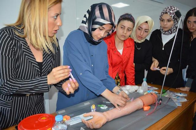 https://content.yeniyuzyil.edu.tr/upload/galeri/2019/3066/big/21.JPG