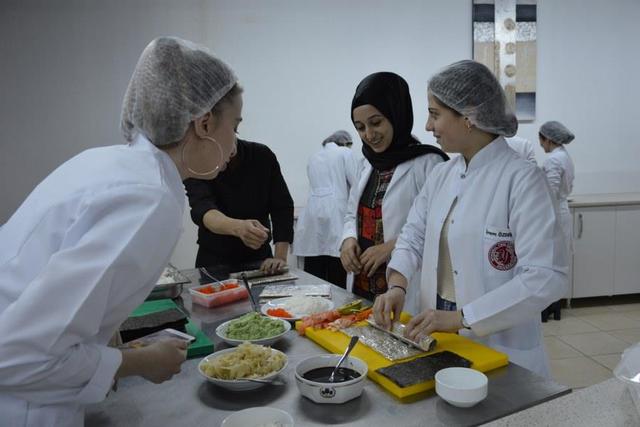 https://content.yeniyuzyil.edu.tr/upload/galeri/2019/3074/big/14.JPG