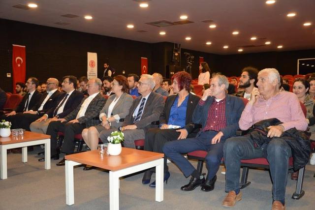 https://content.yeniyuzyil.edu.tr/upload/galeri/2019/3088/big/2.JPG