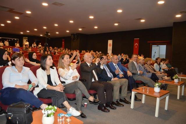 https://content.yeniyuzyil.edu.tr/upload/galeri/2019/3105/big/4.JPG
