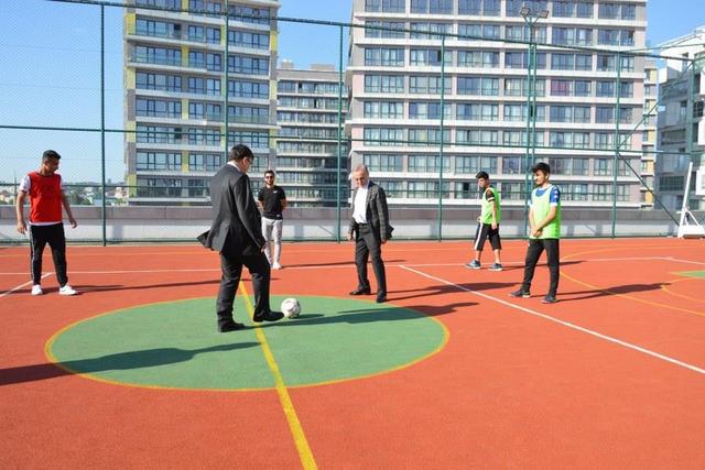https://content.yeniyuzyil.edu.tr/upload/galeri/2019/3108/big/2.JPG