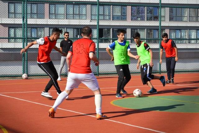 https://content.yeniyuzyil.edu.tr/upload/galeri/2019/3108/big/8.JPG
