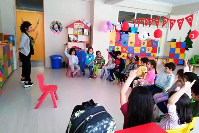 https://content.yeniyuzyil.edu.tr/upload/galeri/2019/3218/big/3.jpg