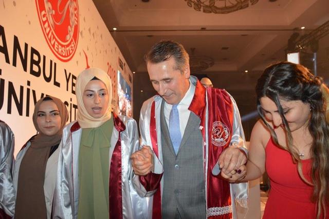 https://content.yeniyuzyil.edu.tr/upload/galeri/2019/3237/big/79.JPG