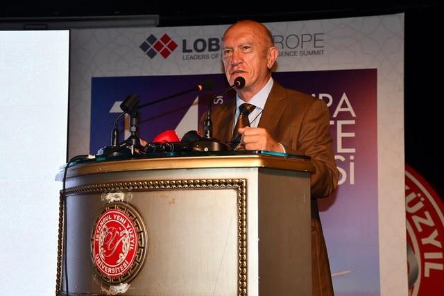 https://content.yeniyuzyil.edu.tr/upload/galeri/2019/3386/big/2.jpg