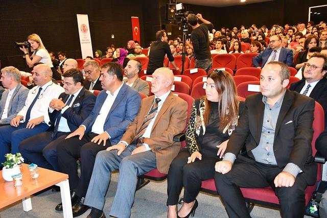 https://content.yeniyuzyil.edu.tr/upload/galeri/2019/3386/big/9.jpg