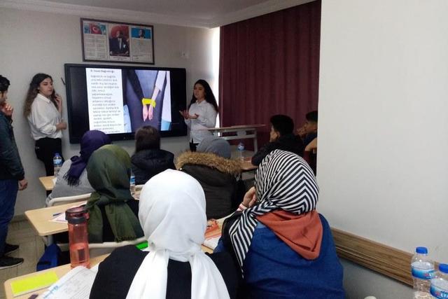 https://content.yeniyuzyil.edu.tr/upload/galeri/2019/3475/big/1.jpg